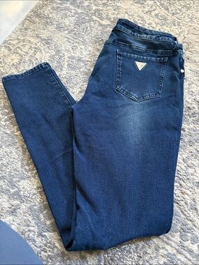 Guess Dark Blue Skinny Jeans with Branded Back Pocket